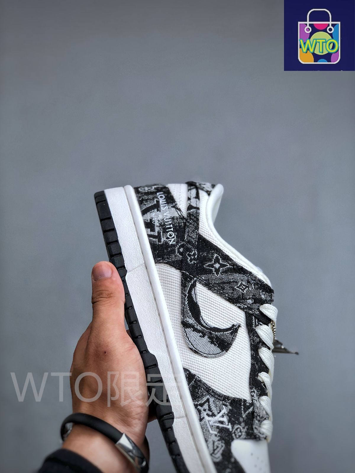 Nike SB Dunk Low「LV 共同ブランド - インクペインティング