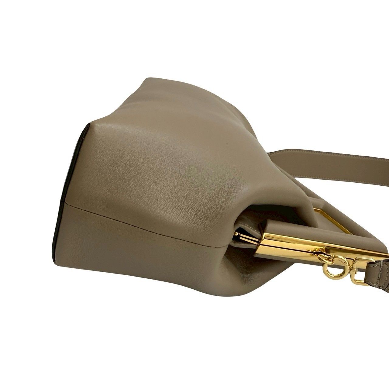 極 美品 箱 袋付 FENDI フェンディ ファースト ミディアム