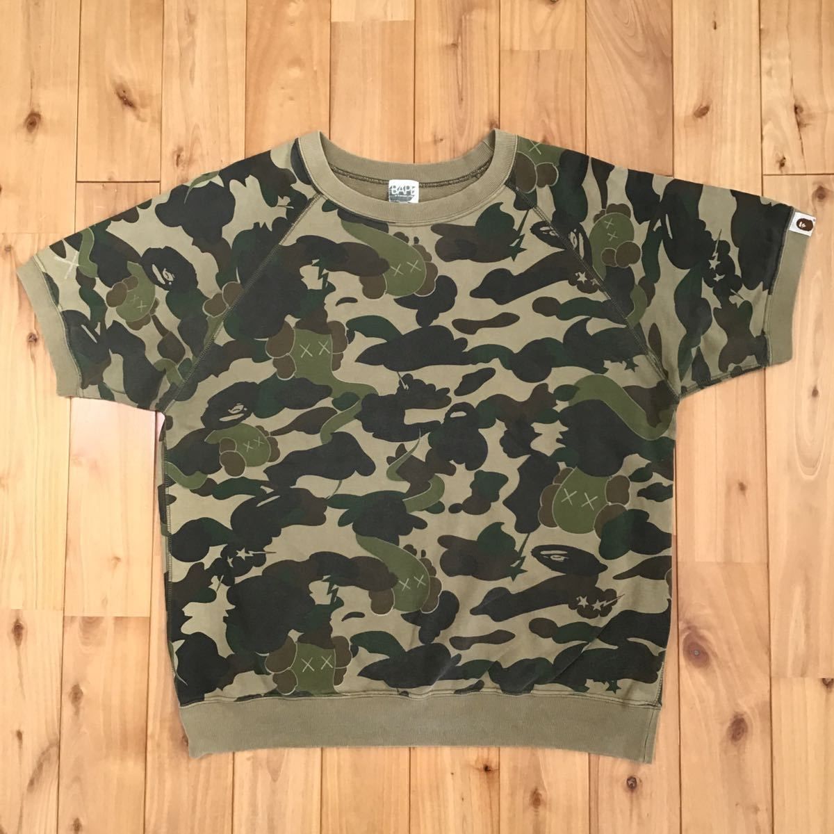 KAWS BAPE camo スウェット ベイプ 迷彩 000000006219