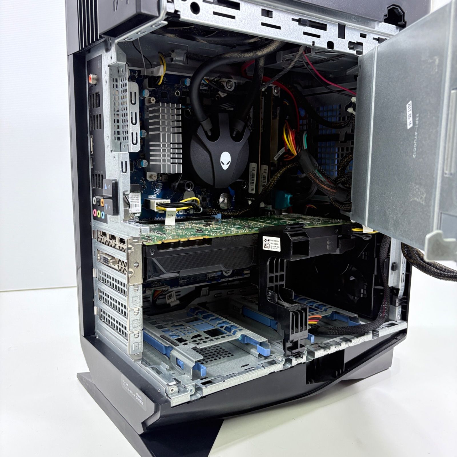 ゲーミングPC Core i7-7700K GTX1070 16GB SSD512GB 無線LAN、BT