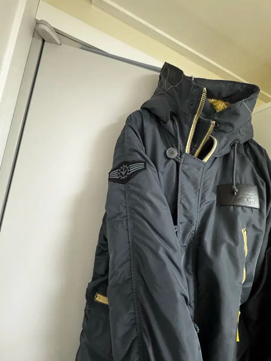 アルファインダストリーズ スチールブルー マウンテンパーカー フード アウター XL