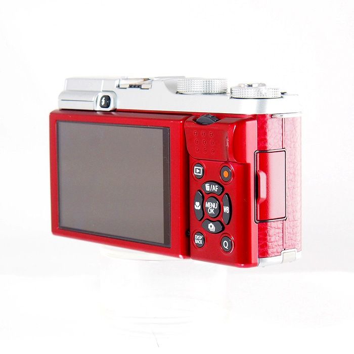 ジャンク品FUJIFILM X-A1 ミラーレス一眼カメラ (レッド)と付属品 ジャンク品FUJIFILM X-A1 ミラーレス一眼カメラ (レッド)と付属品
