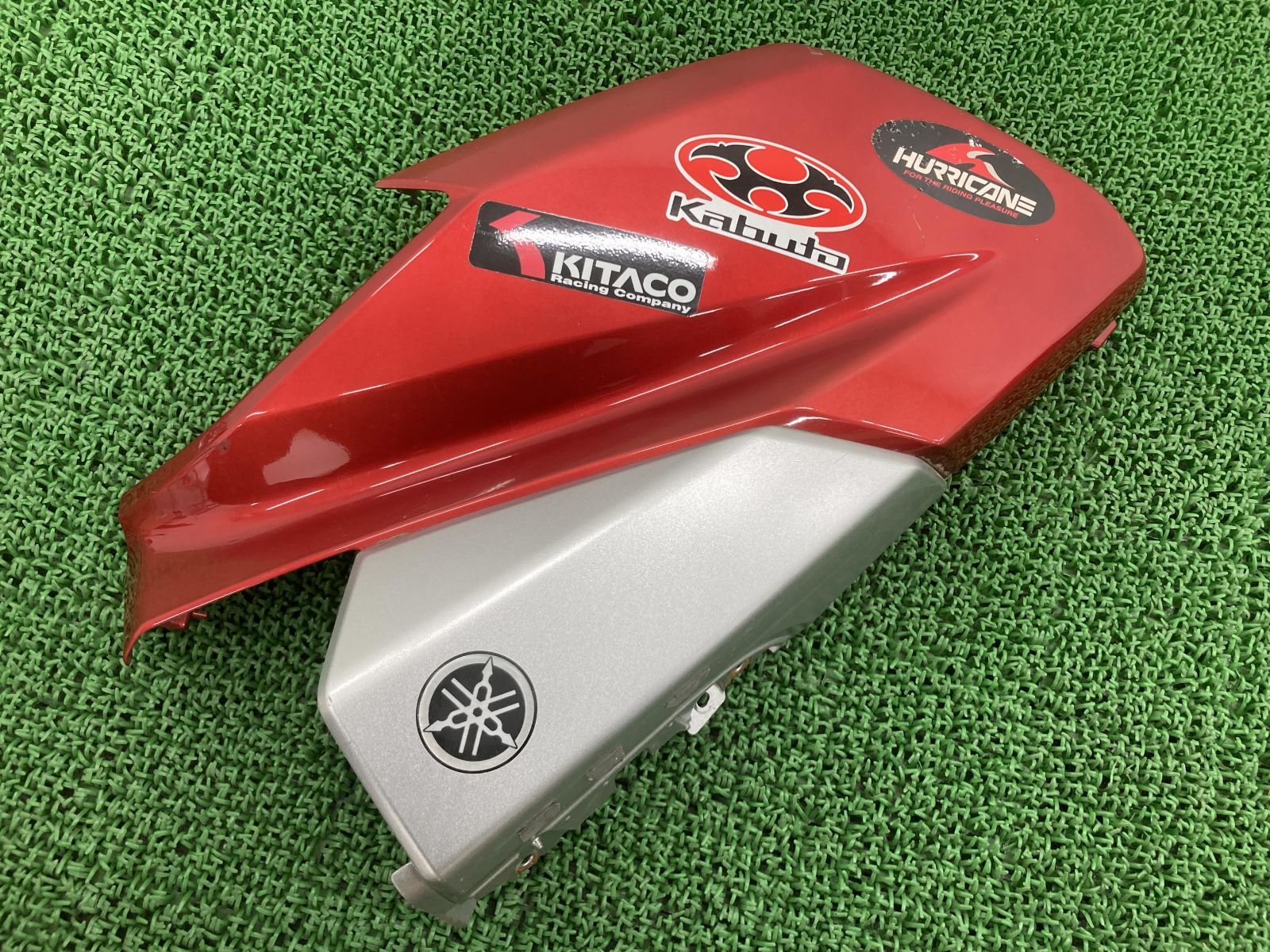 NMAX アッパーカウル 左 赤M/銀 2DP ヤマハ 純正 中古 バイク 部品 SE86J N-MAX 修復素材に コケキズ無し 車検 Genuine