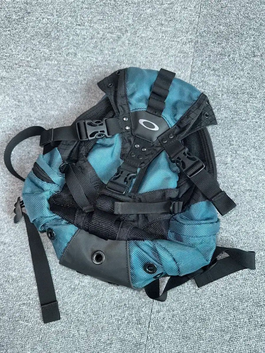 バッグ 2000s Oakley Icon Backpack Y2K Rare Oakley Vintage Y2K 90s