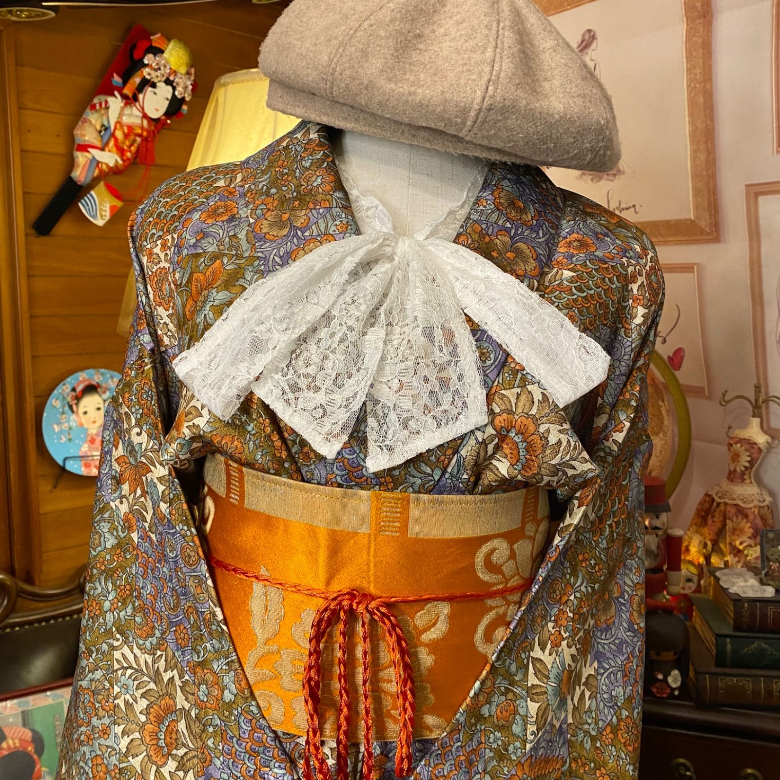 平和屋本店□極上 小紋 単衣 蛍暈し 花唐草文 砥粉色地 逸品