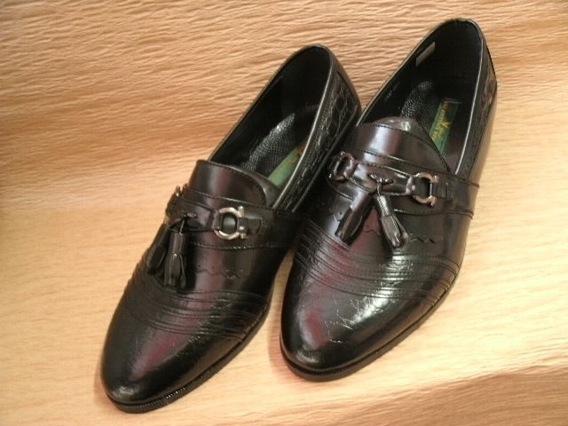 VALENTINO タッセルカーフシューズ ビジネスシューズ 黒 紳士靴 革靴