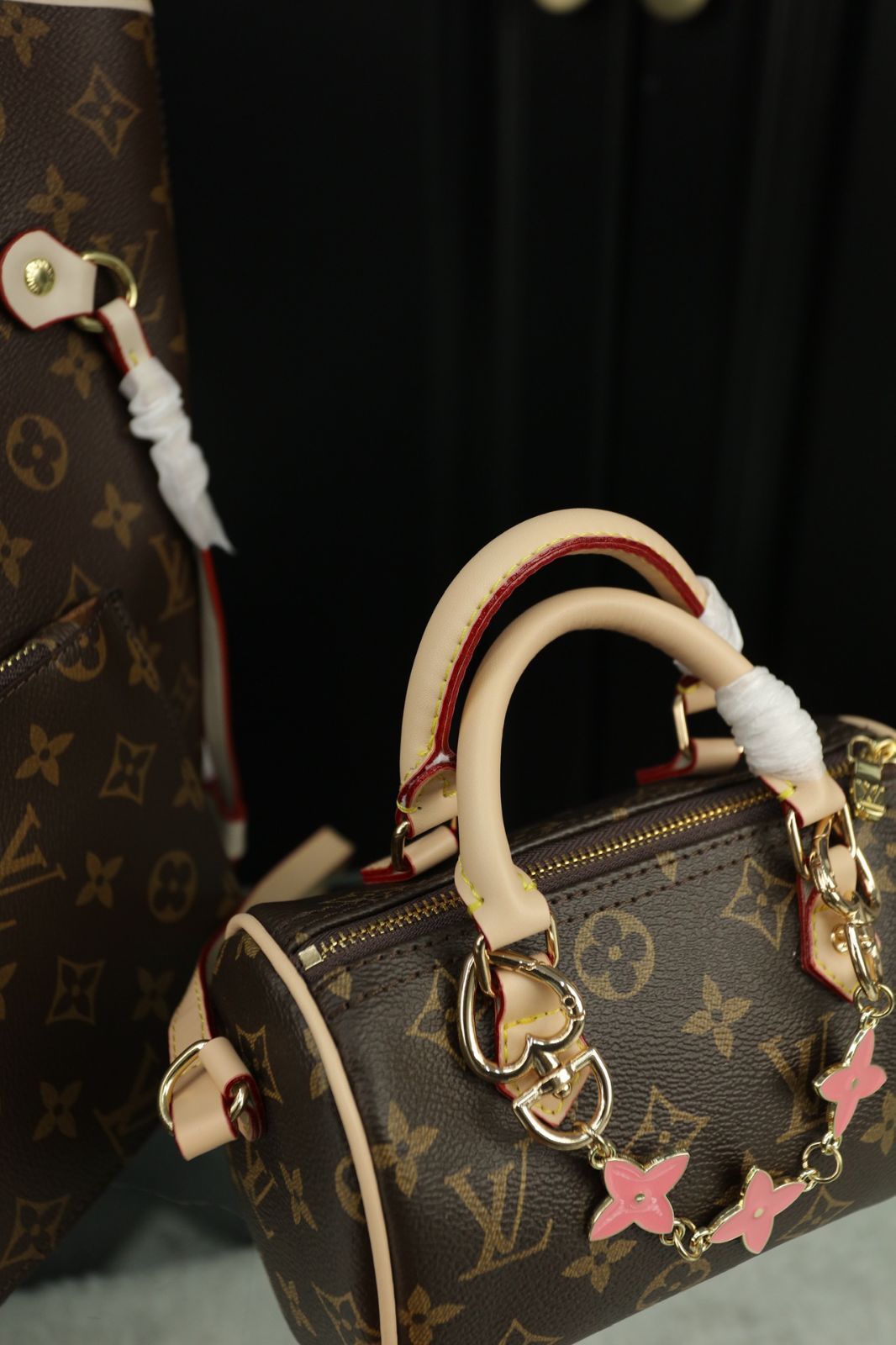 本日特価] 3点セット LV ショッピングバッグ + ピローバッグ +