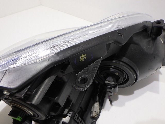 ヘッドライト左右