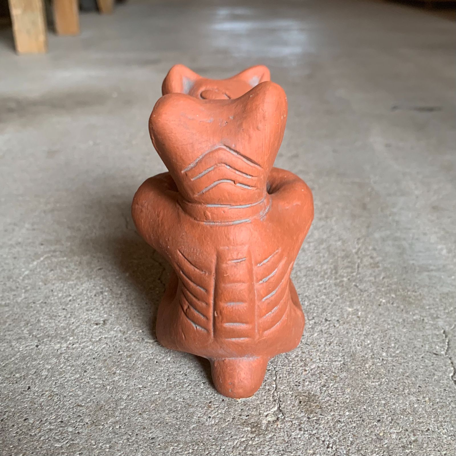 メキシコ トナラ 素焼き 土人形 ダンスするコリマ犬 フォークアート