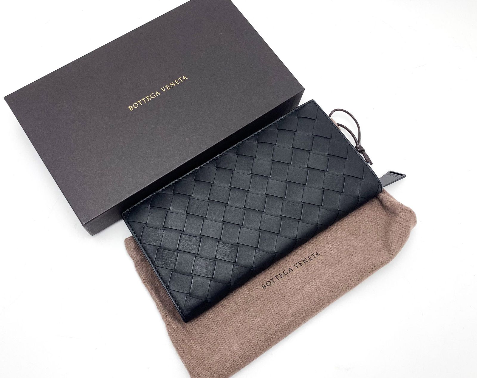 BOTTEGAVENETA ボッテガヴェネタ イントレチャート 黒 ブラック