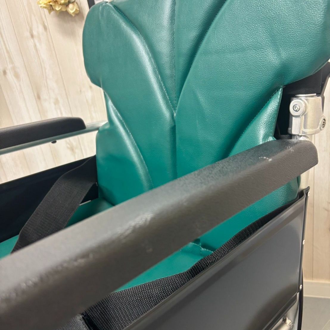 ノーパンクタイヤ