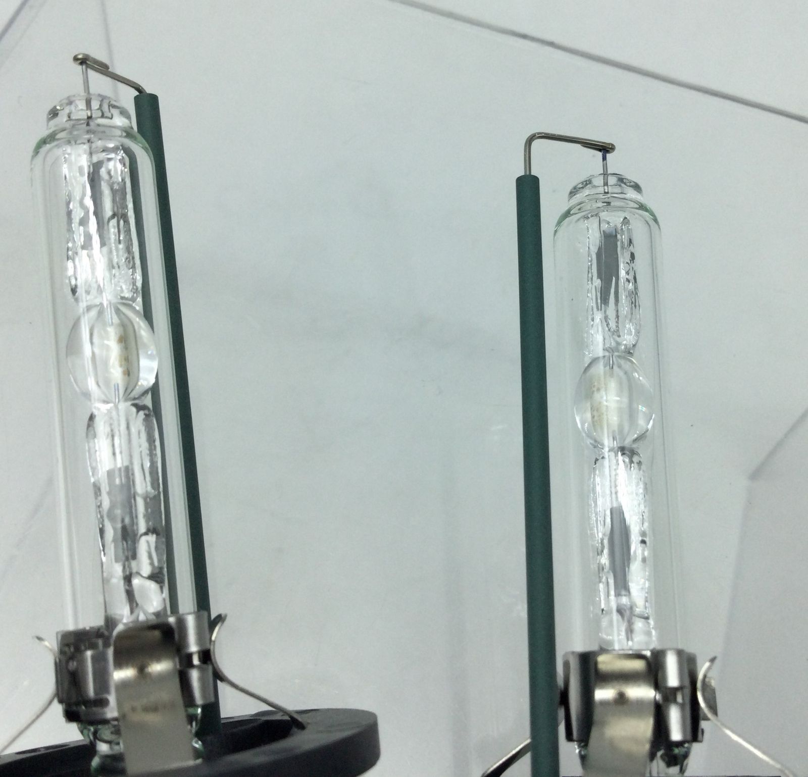 ルーです 1341 【2個セット】トヨタ純正品 OSRAM オリジナル Xenarc D4S