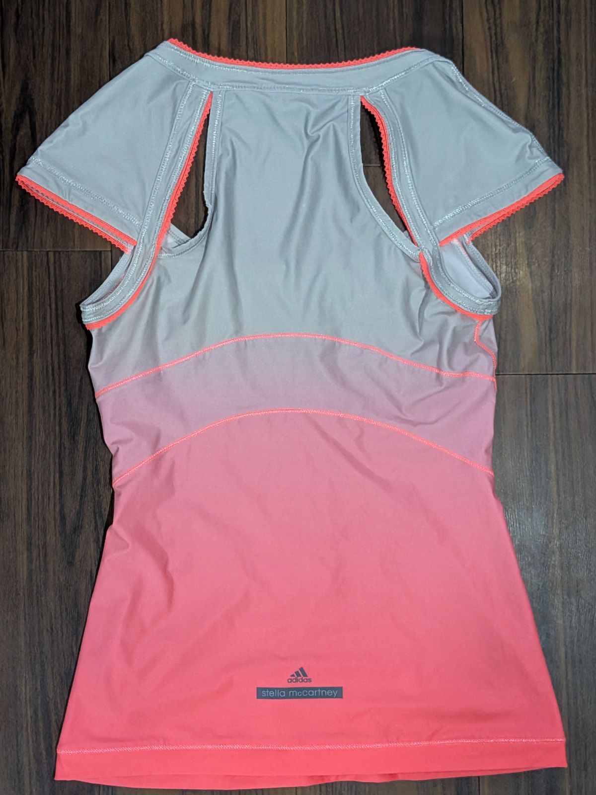 （250）ステラマッカートニー グラデーショントップス adidas × ステラマッカートニー トップス M - メルカリ