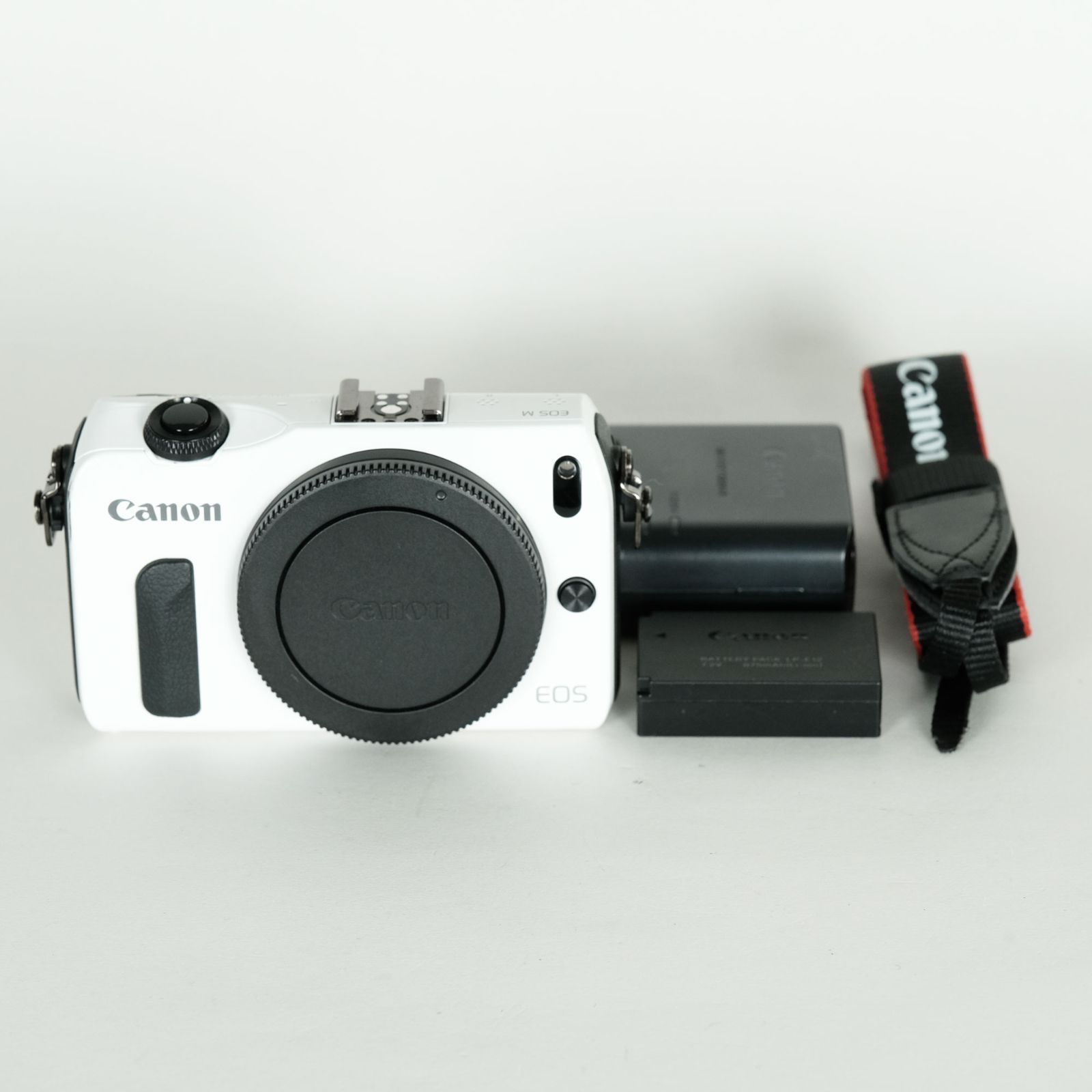 Canon EOS M ボディ ホワイト | キヤノンEF-Mマウント