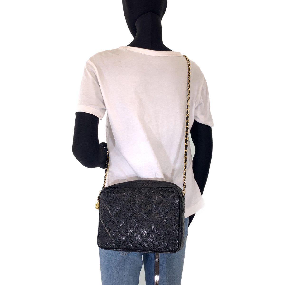 CHANEL シャネル キャビアスキン CCロゴボール ブラック レザー チェーンショルダーバッグ レディース 307052 【中古】 CHANEL シャネル キャビアスキン CCロゴボール ブラック レザー