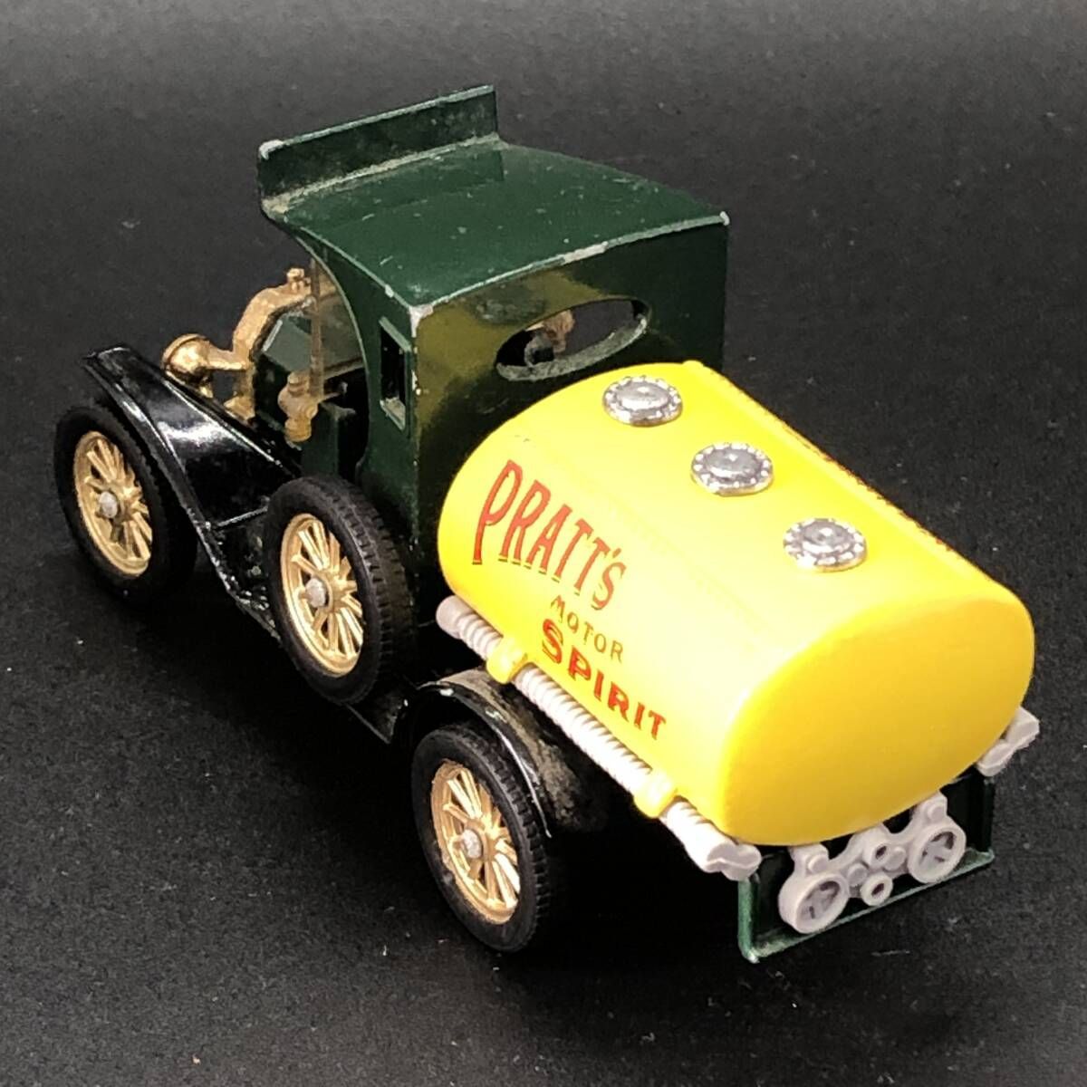 CORGI 『 CLASSICS 1915 FORD MODEL T 』　コーギー　フォード　モデルT ミニカー コレクション　モデルカー　PRATT'S SPIIRIT (MIN012)