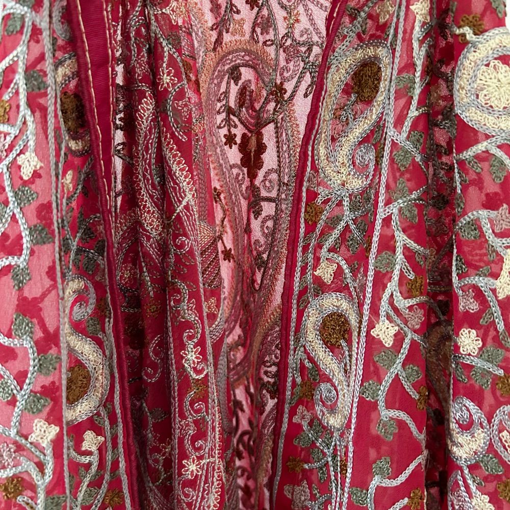 刺繍大判ストール インテリアカバー