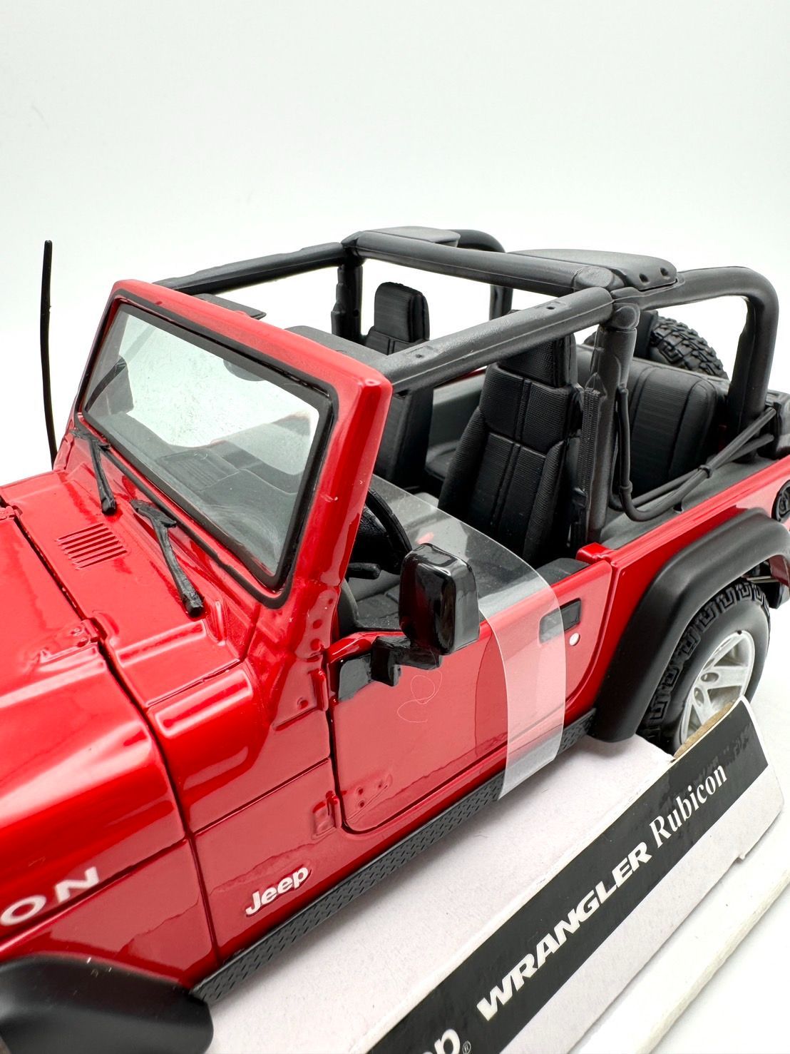 Maisto 1/18 Jeep WRANGLER Rubicon レッド マイスト ジープ