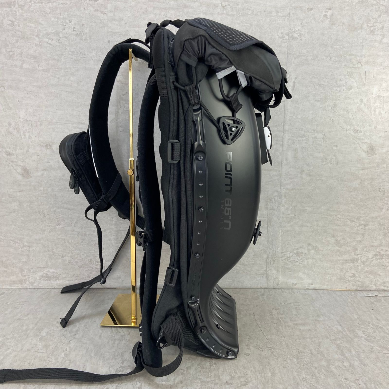 POINT 65°ｎ SWEDEN BOBLBEE 25L GTX ボブルビー バイク用リュックサック バックパック ハードシェル PHANTOM  ファントム ブラック - メルカリ