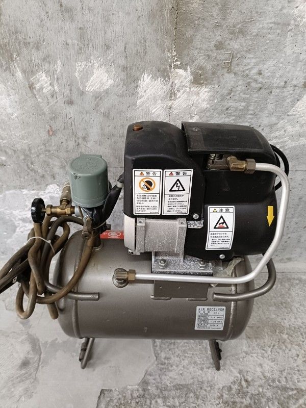◎日立 ベビコン HITACHI BEBICON エアーコンプレッサー2.2kw 60Hz 