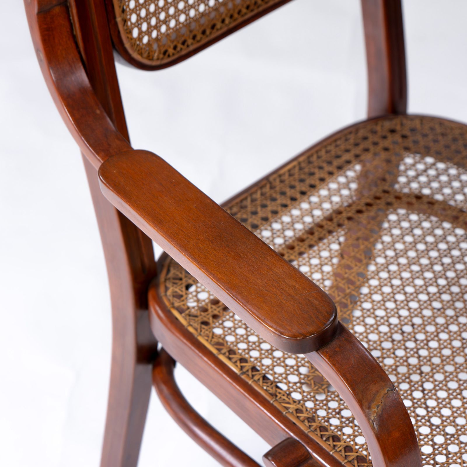 希少【百貨店にて購入】Lloyd's Antiques 高級ベントウッドチェア 百貨店にて購入】Lloyd's Antiques ベントウッドチェア 脚長 【公式通販】