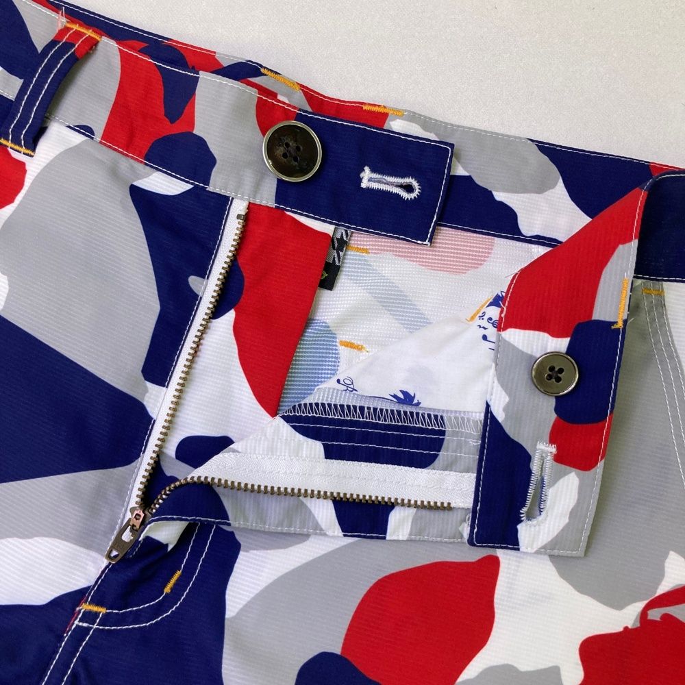 サイズ：4 RUSSELUNO ラッセルノ ; ハーフパンツ カモフラ柄 ホワイト