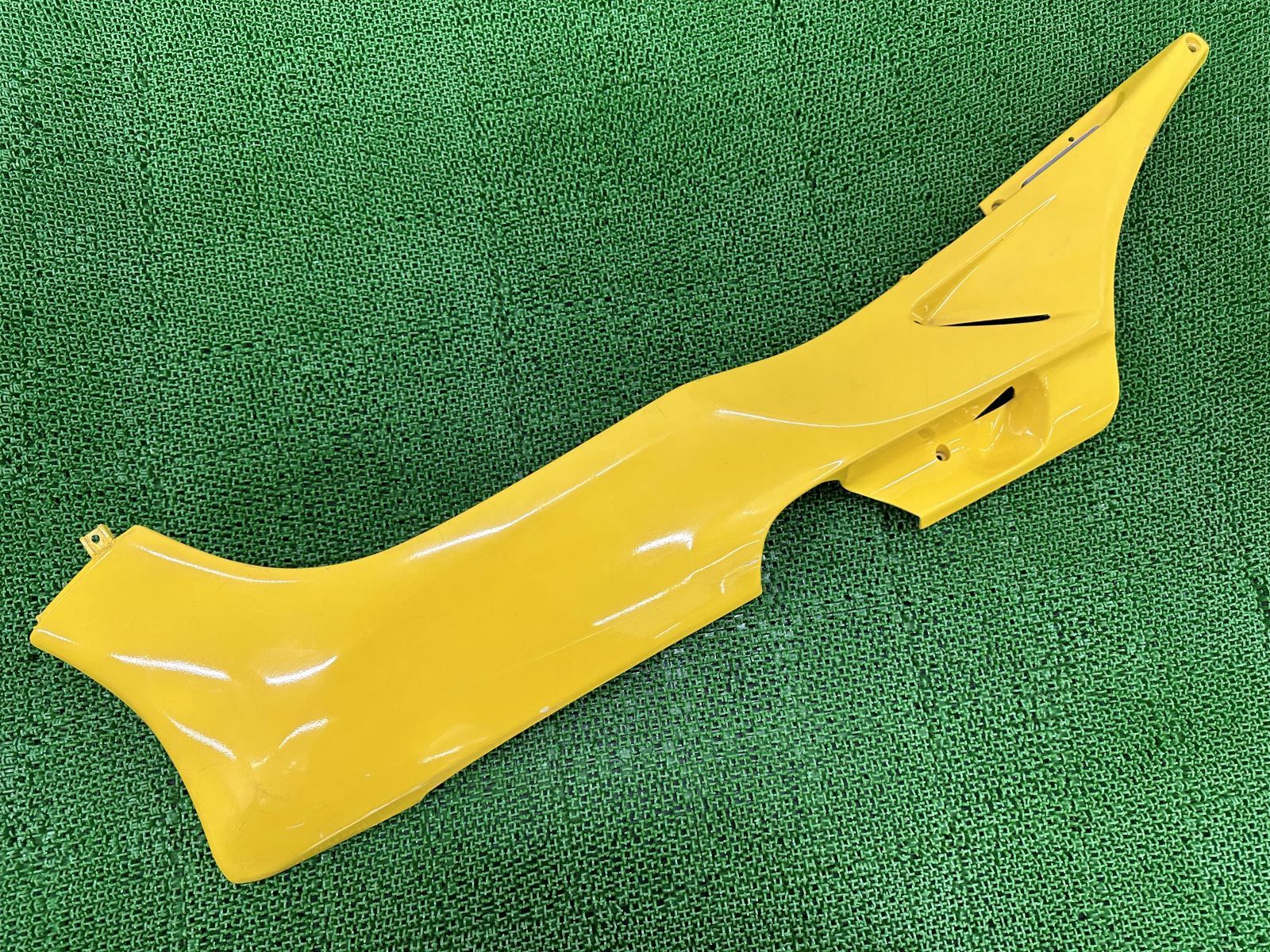 フォルツァ ロアカウル 左 黄 KPB ホンダ 純正 中古 バイク 部品 MF06 アンダーカウル サイドカウル ペイント素材に 安心のノーマル