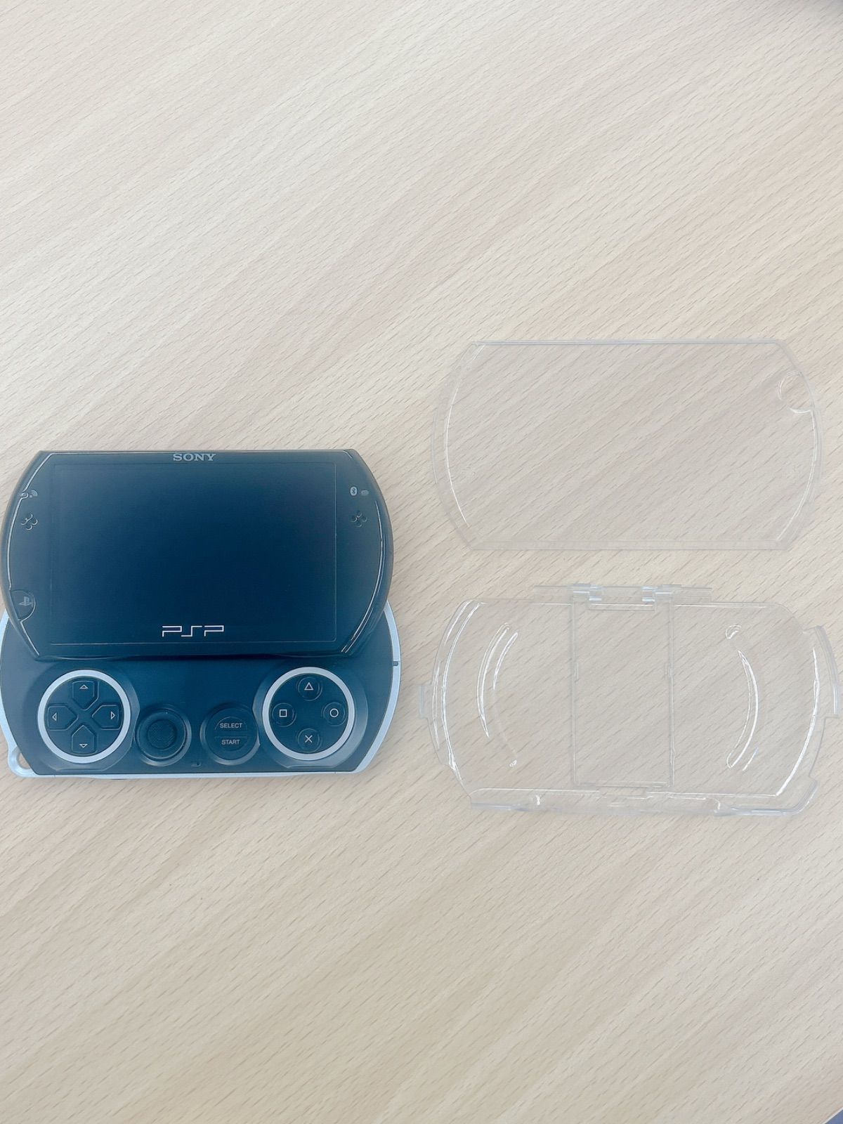 通電未 PSP Go 本体 黒 ブラック PSP-N1000 ゲーム機本体