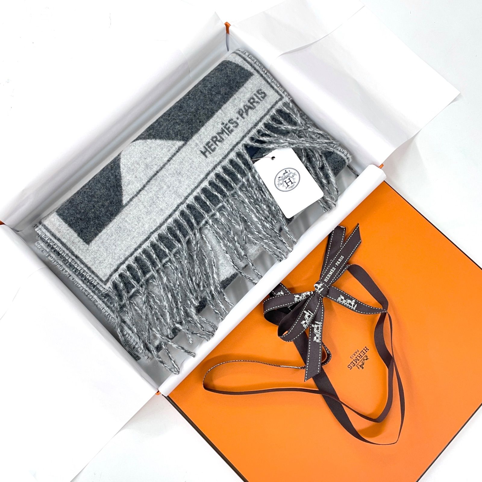 新品未使用　エルメスマフラー　カマイユ　ジャカード カシミヤマフラー 《カマイユ》 ジャカード - ブルー | Hermès