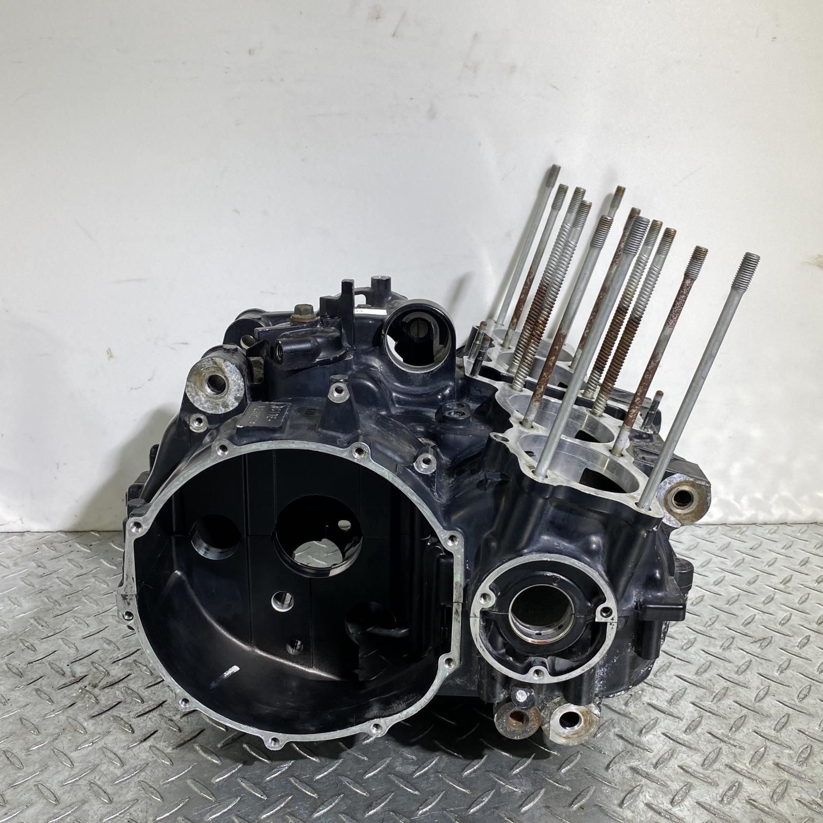 RC42 クランクケース