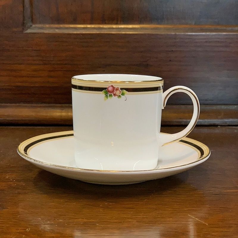 廃盤 ウェッジウッド クリオ カップ＆ソーサー 1客 WEDGWOOD CLIO 金彩 英国 イギリス ボーンチャイナ ライン ストレート ウエッジウッド 【RU0126-6】