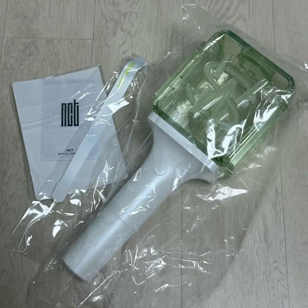 Nctwish ペンライト 中古品 NCTWISH ペンライト - メルカリ