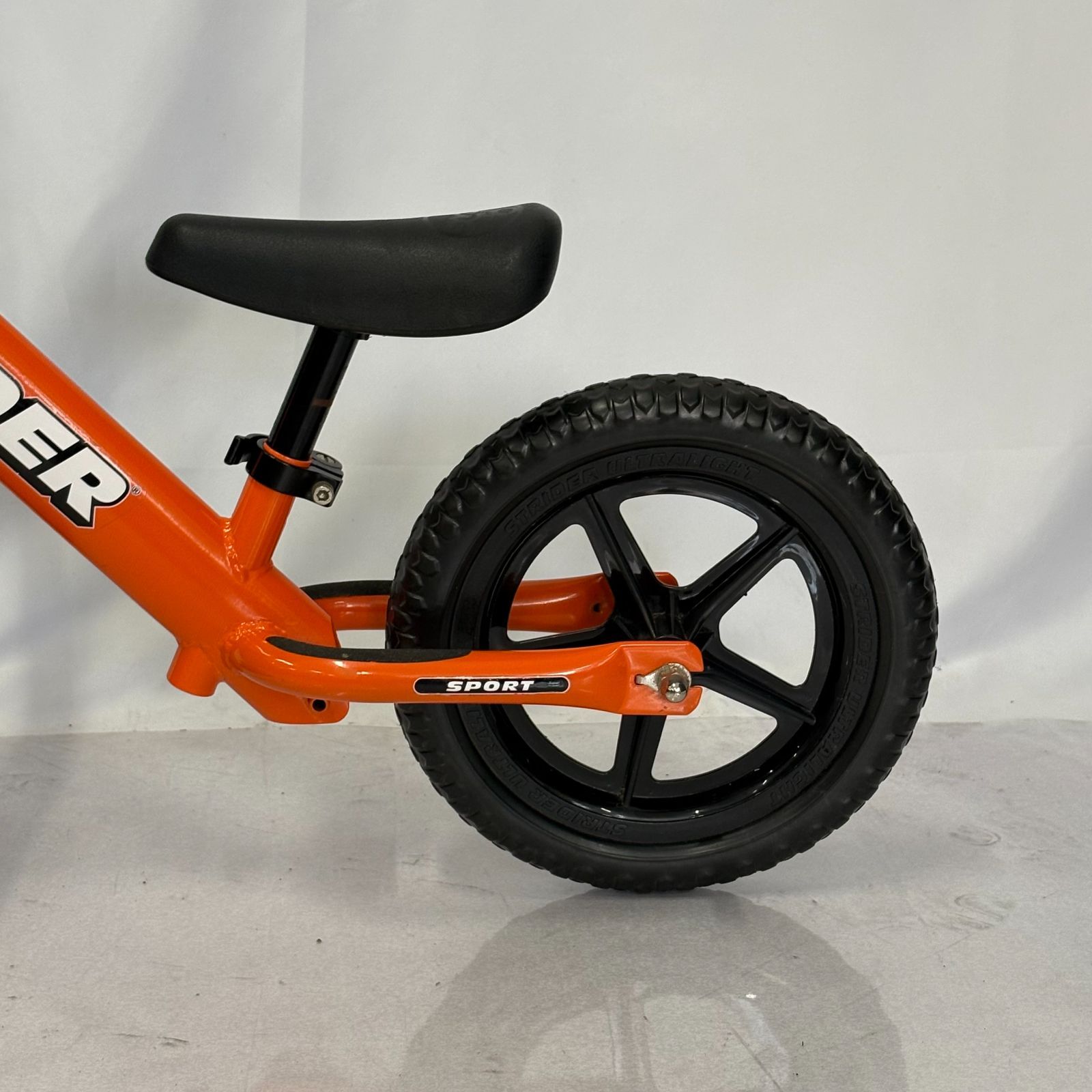 極美品 STRIDER 12 SPORT ストライダー スポーツ バランスバイク オレンジ