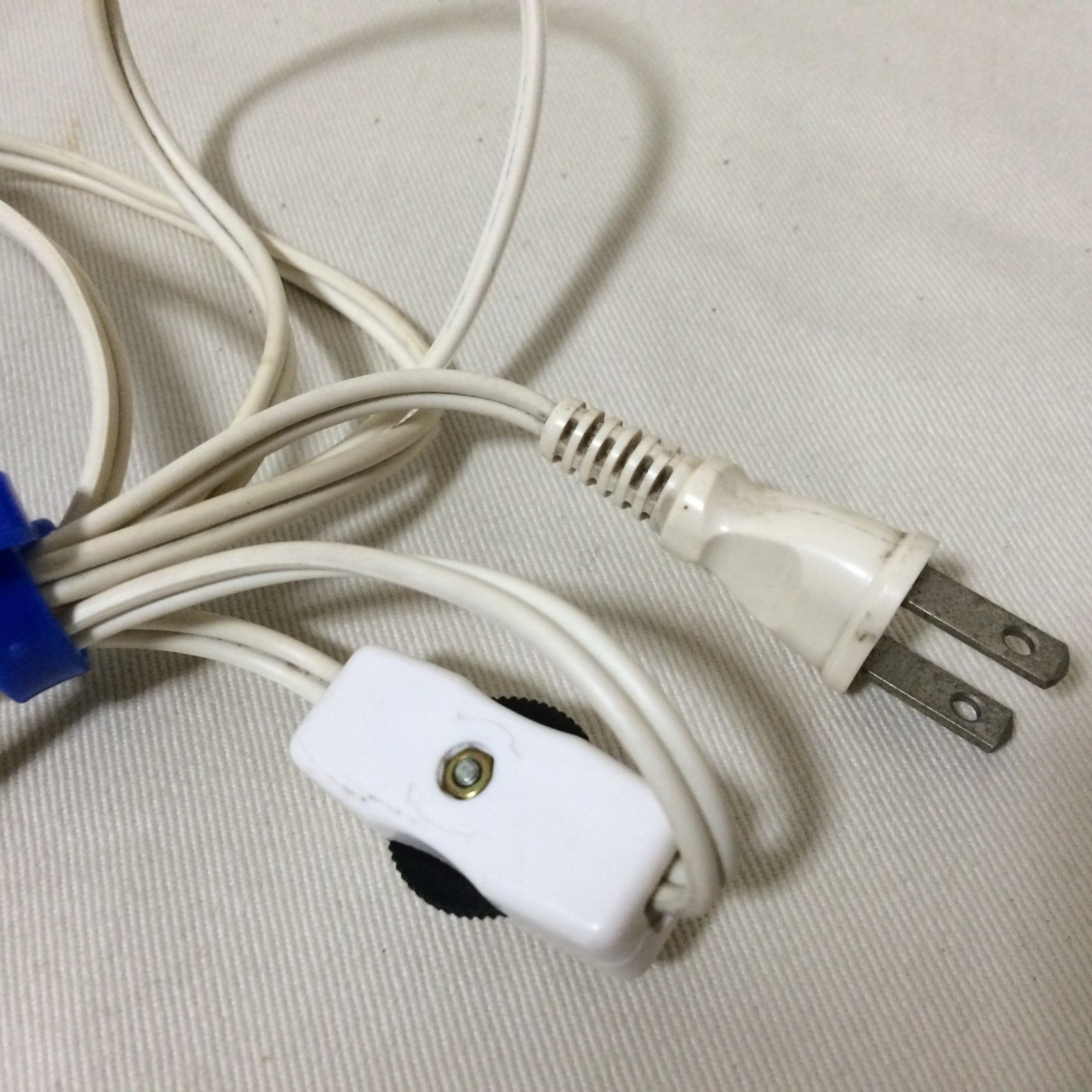 W362　Rino　アヒル　スタンドライト　照明　陶器　置物　レトロ　電気　ランプ　アンティーク W362 Rino アヒル スタンドライト 照明 陶器 置物 レトロ 電気