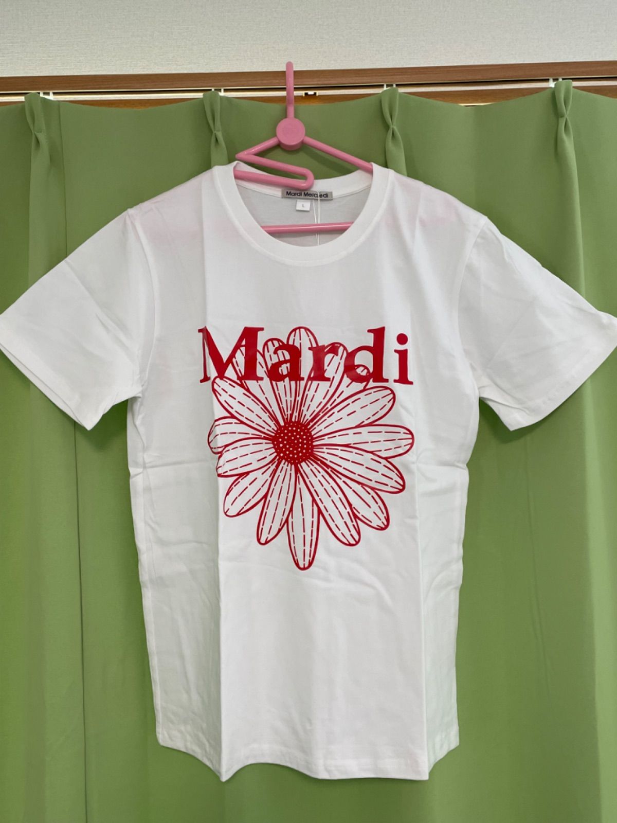 Mardi Mercredi　マルディメクルディ　海外輸入品　フラワーTシャツ　ホワイト　レッド　グリーン　レディース　花柄　おしゃれ　トップス　半袖　丸ネック　ロゴTシャツ　コットン　カジュアル　可愛い