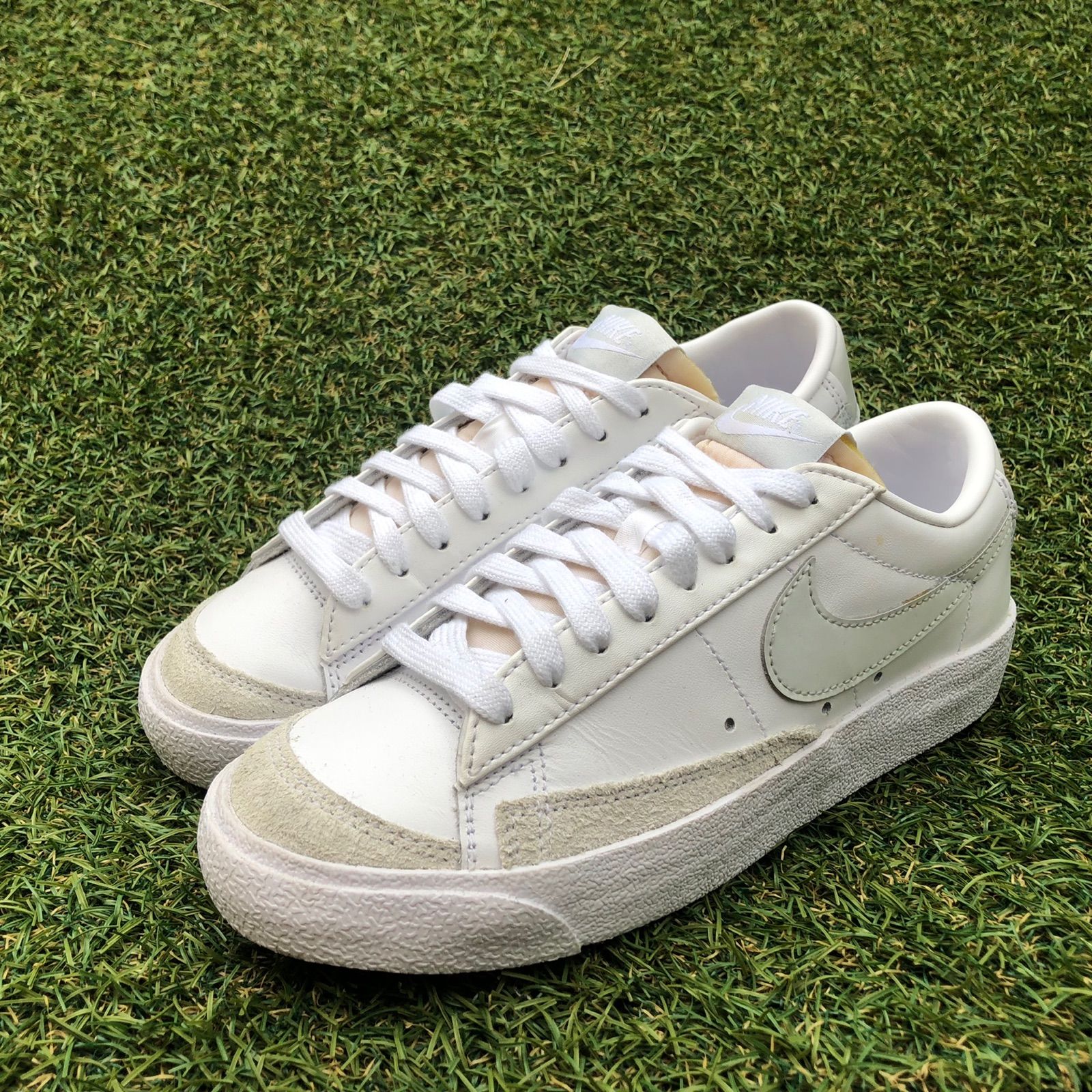 美品22.5 NIKE BLAZER LOW '77 ナイキ ブレザーHT450 - メルカリ