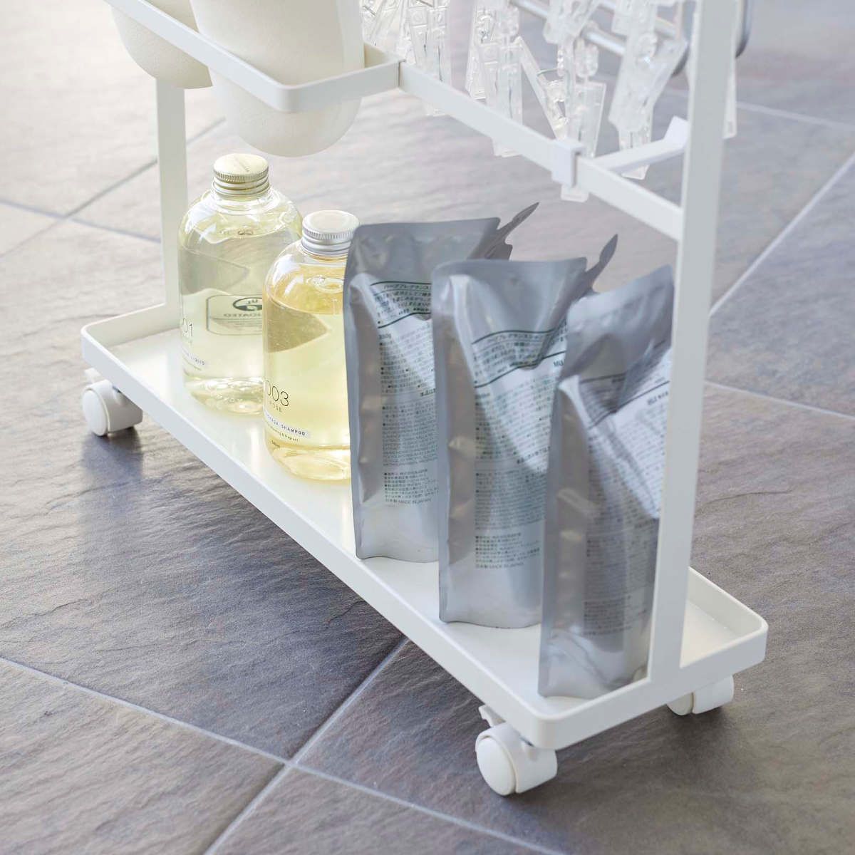 ホワイト ブラック