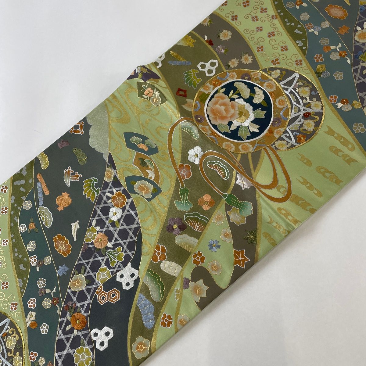 草花 刺繍