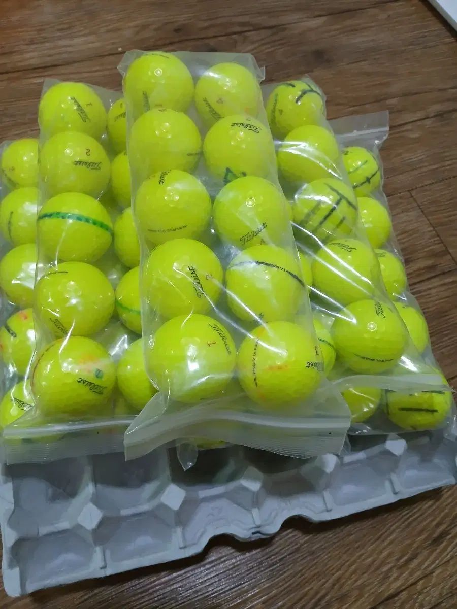 テイラーメイド ロストボール V1x 4ps 10個 1パック 50個 18000円 WWW_NOITHATQUANGTHANH_NET