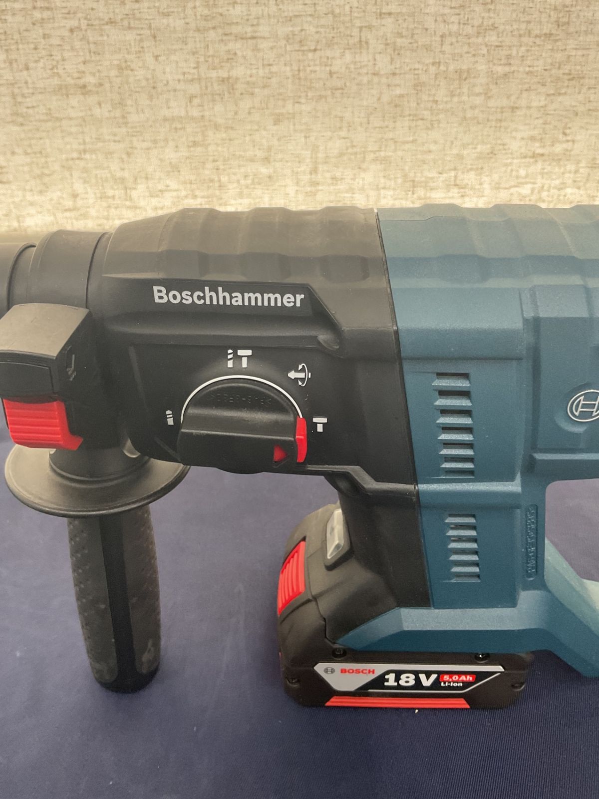 BOSCH コードレスハンマドリル
