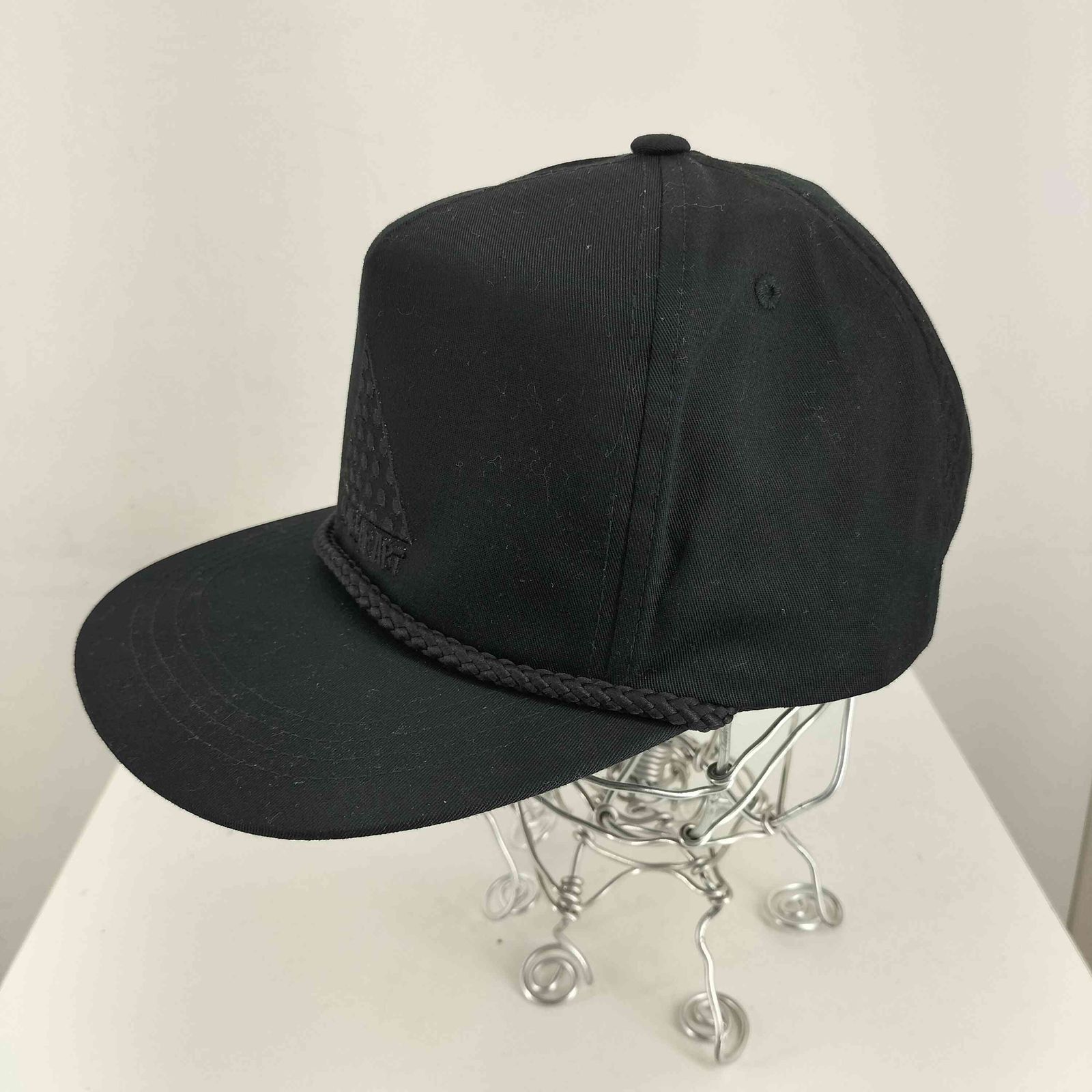 ユーズドフルギ USED古着 LOVE EAR ART フロント刺繍トラッカー