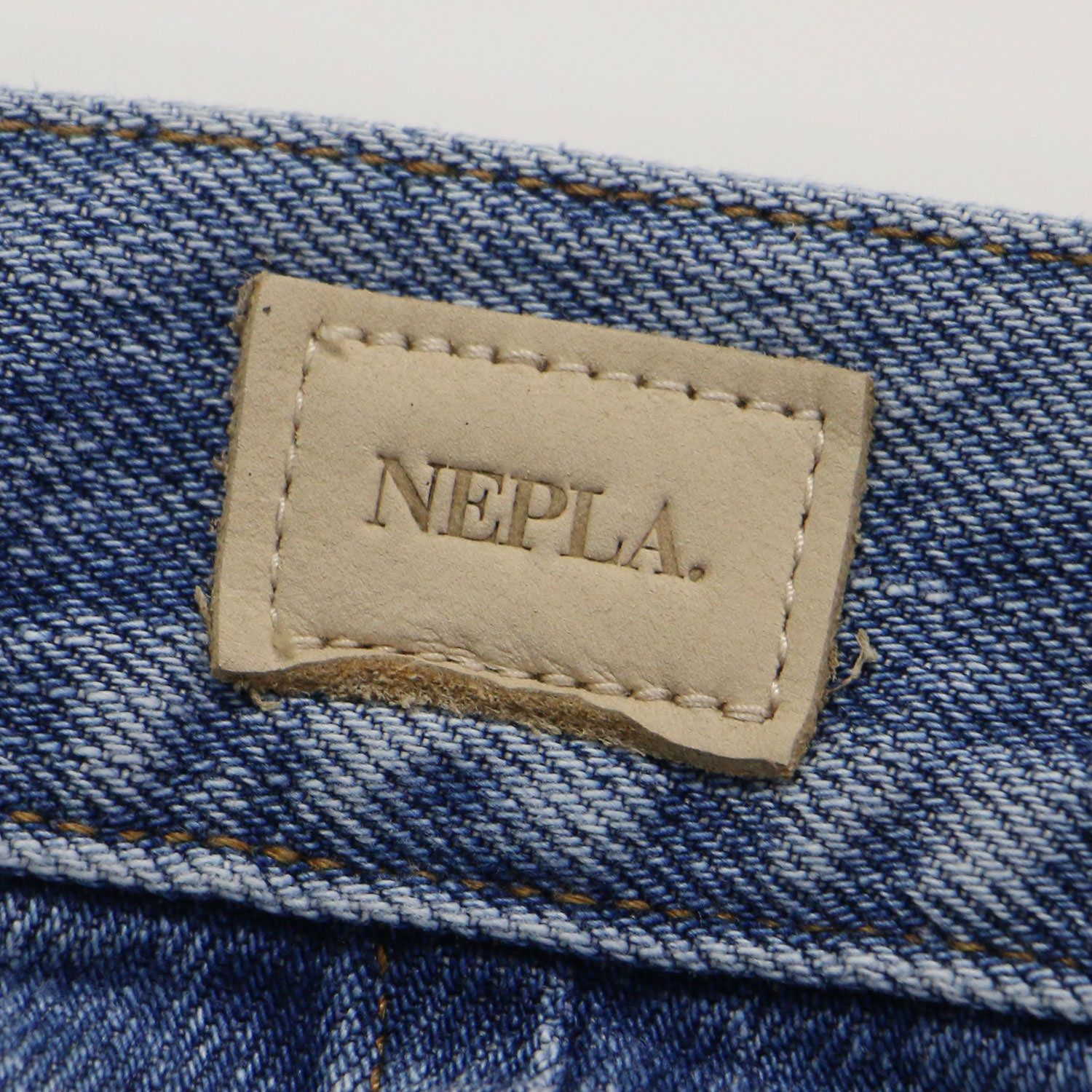 デニムパンツ カットオフ