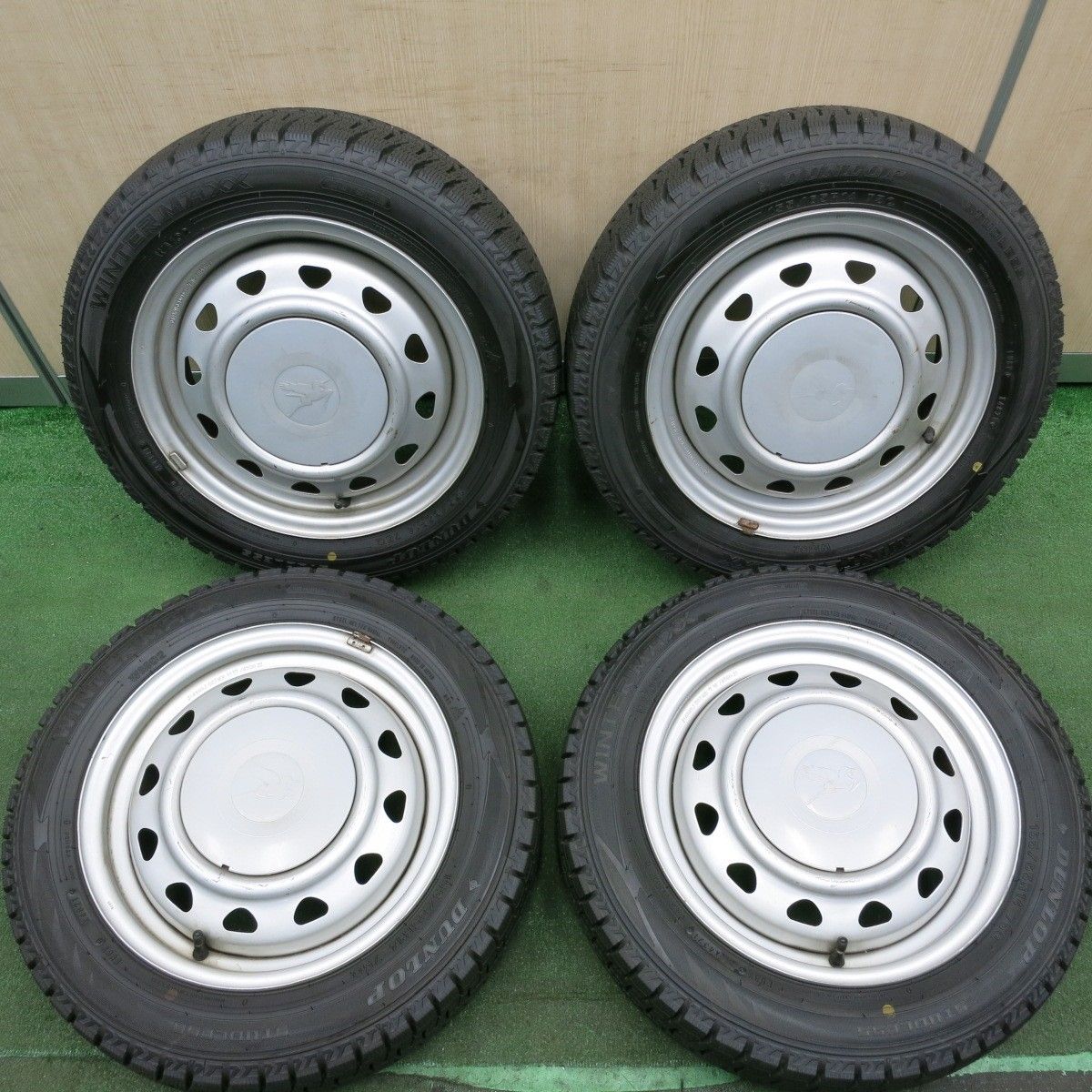 タイヤほぼ未使用！21年☆スタッドレス 155/65R14 ダンロップ 