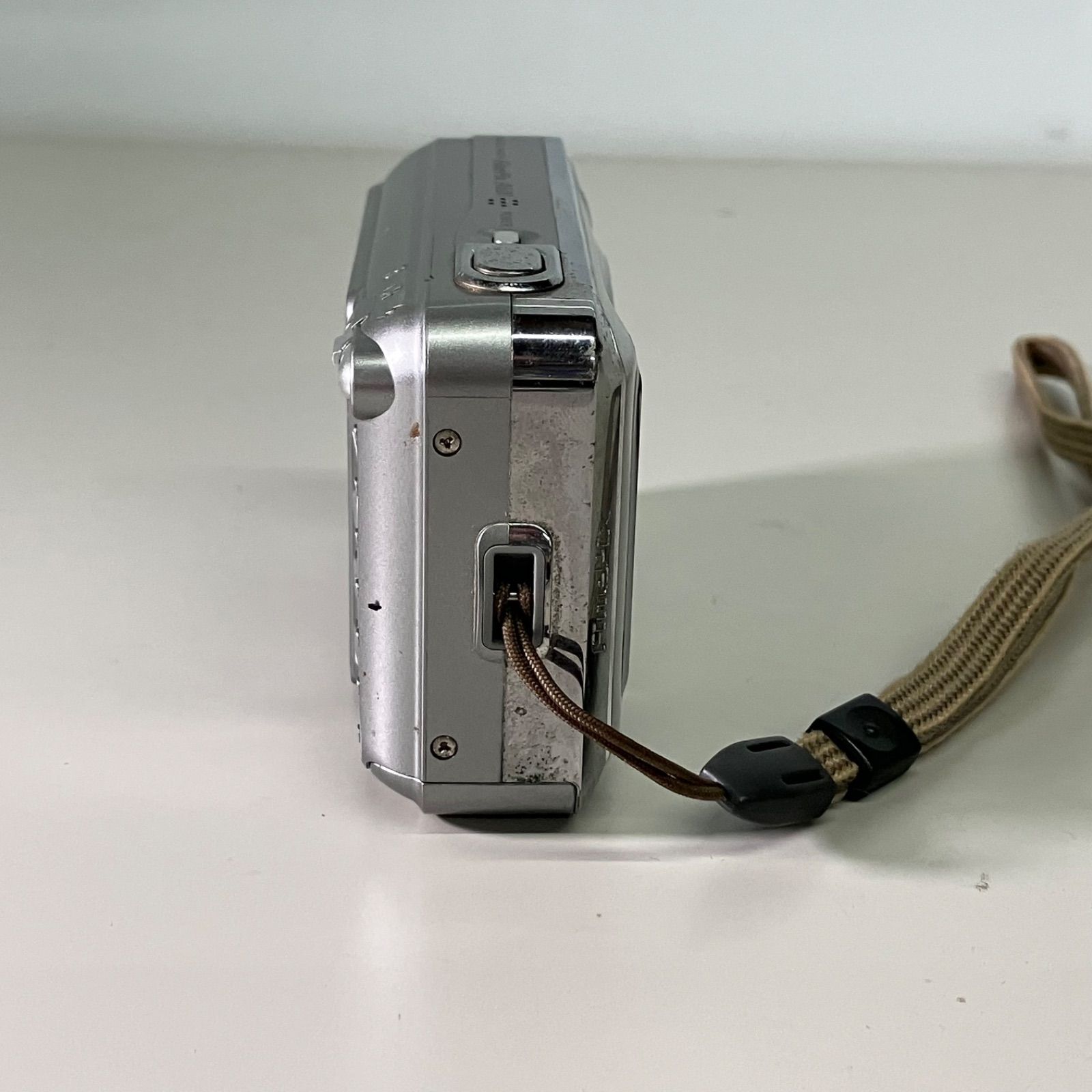 FUJIFILM FinePix 600 デジカメ 美品 a4086 FUJIFILM FinePix 600 デジカメ 美品 a4086 FUJIFILM FinePix