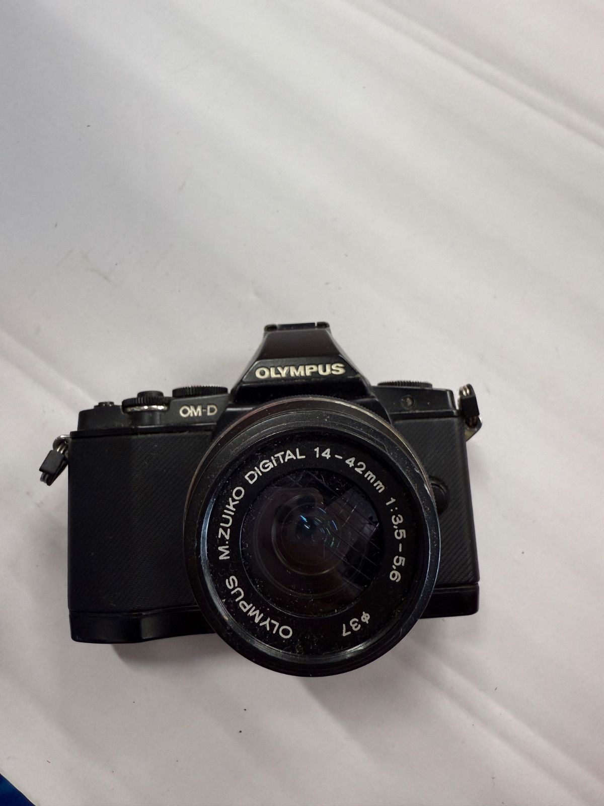 OLYMPUS オリンパス OM-D E-M5 ミラーレス一眼 デジタルカメラ