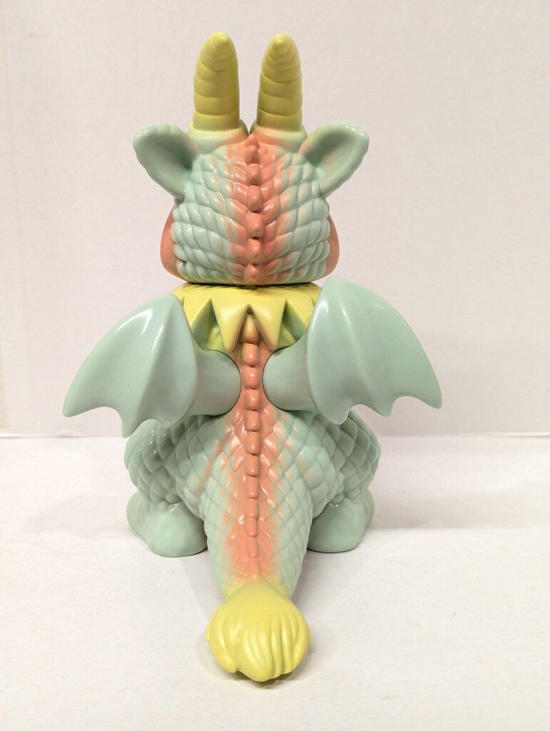 カームドラゴン　Duckster別注限定カラー　アートジャンキー Duckster/ダックスター DS×ART JUNKIE ソフビCALM DRAGON