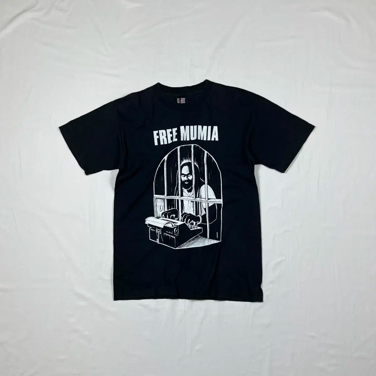 90s 99 年 レイジ に対して もっと 機械 free mumia 半袖Tシャツ