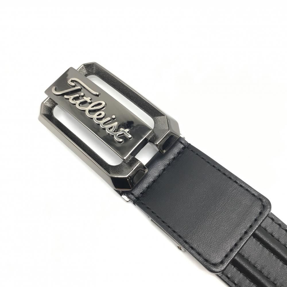 Titleist - 【美品】タイトリスト トップ式ベルト 黒 ロゴバックル  メンズ  ゴルフウェア TITLEIST 美品】タイトリスト トップ式ベルト 黒 ロゴバックル メンズ