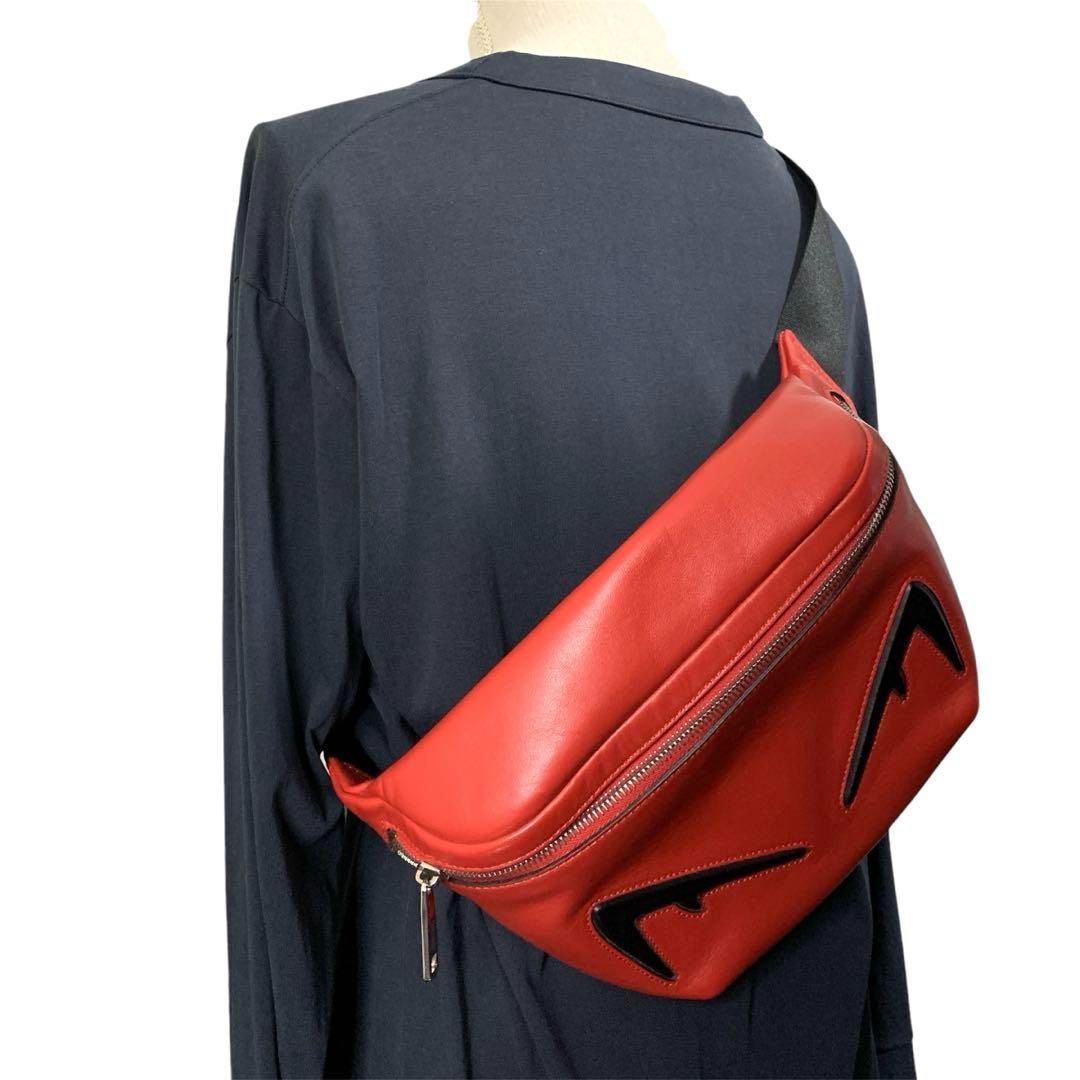 FENDI フェンディ