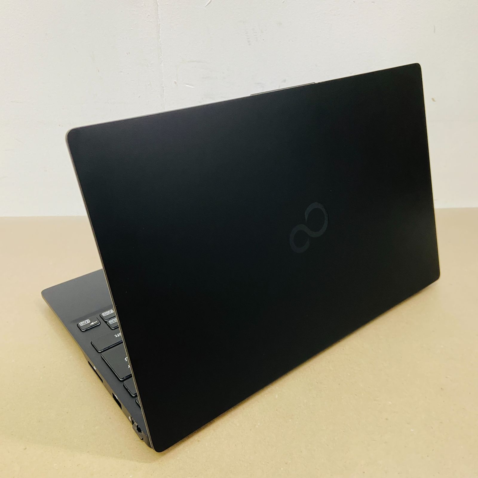 LIFEBOOK U9311 UH75/H3 Ryzen 7 5700U 16GB SSD 256GB 【C3794
